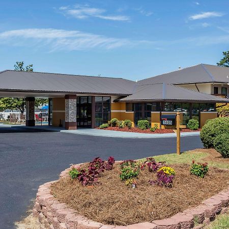 Quality Inn Aberdeen Экстерьер фото