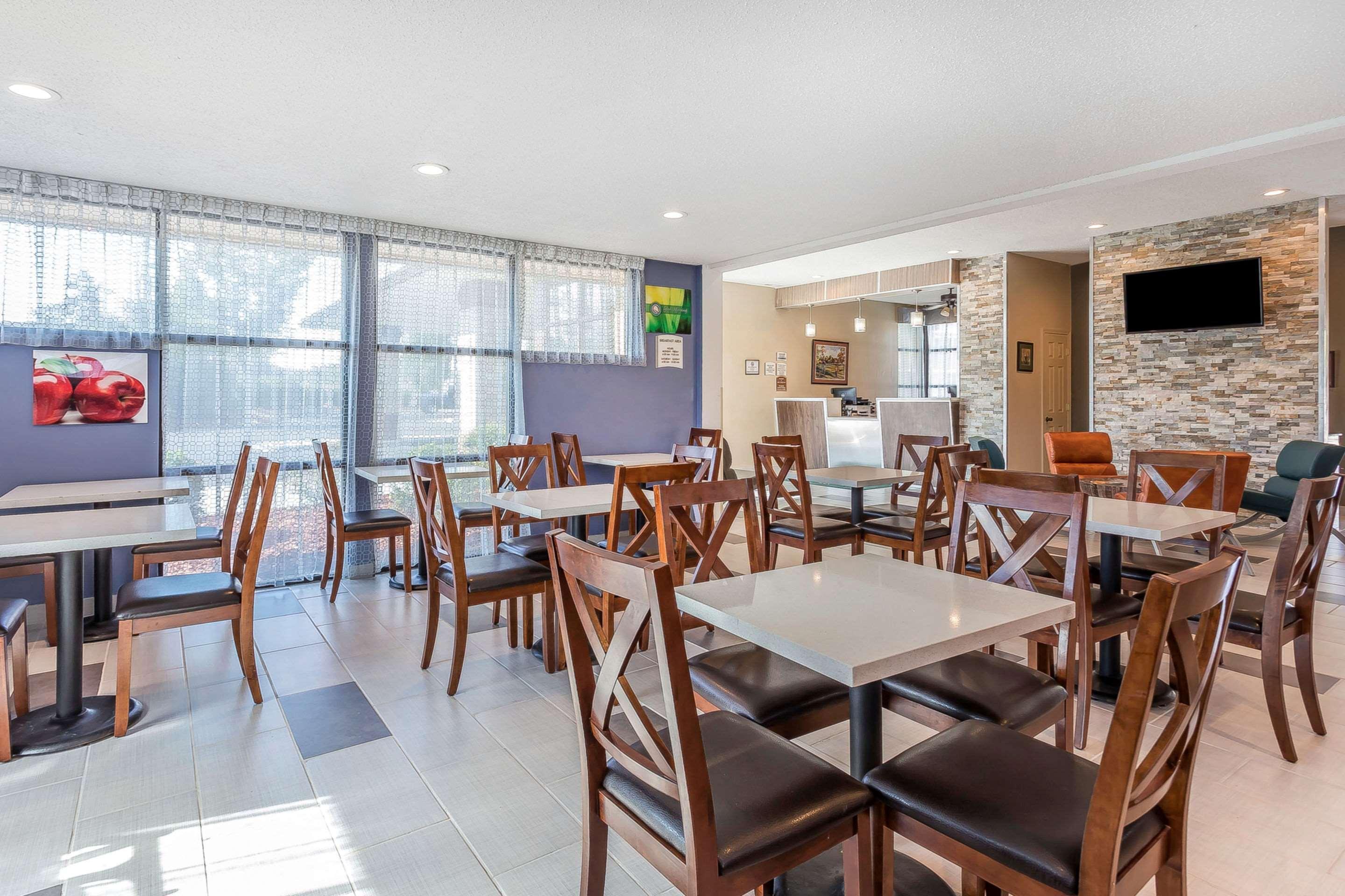 Quality Inn Aberdeen Экстерьер фото