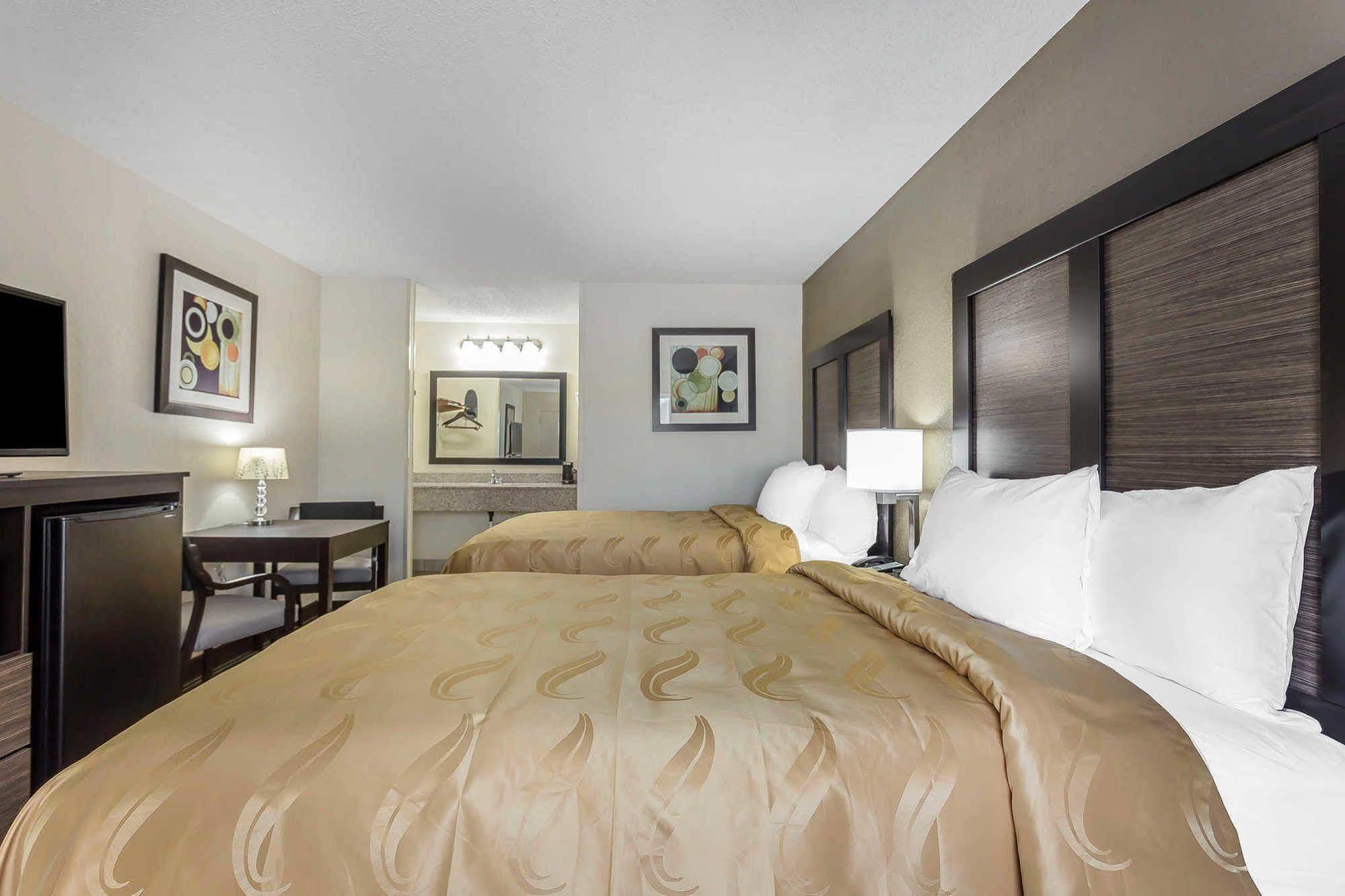 Quality Inn Aberdeen Экстерьер фото